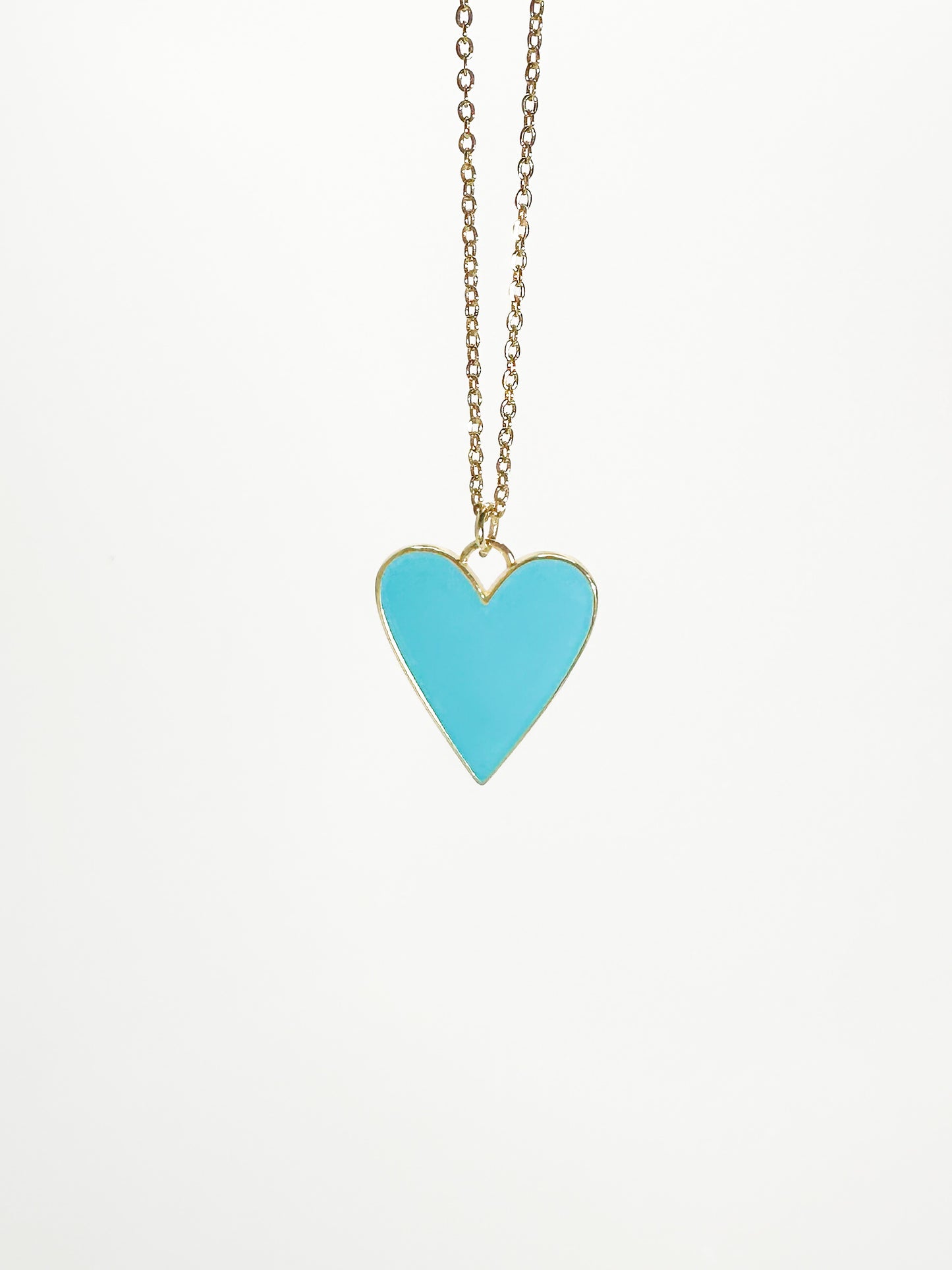 Nela heart necklace